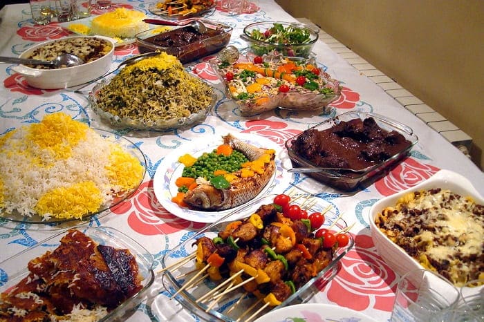 دليل الطعام للمسافرين إلى إيران: ماذا سآكل هناك؟