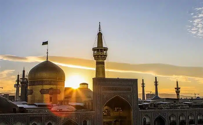 كل ما تحتاج معرفته عن ايران: دليل السفر الشامل 11 حرم الإمام الرضا في مشهد.