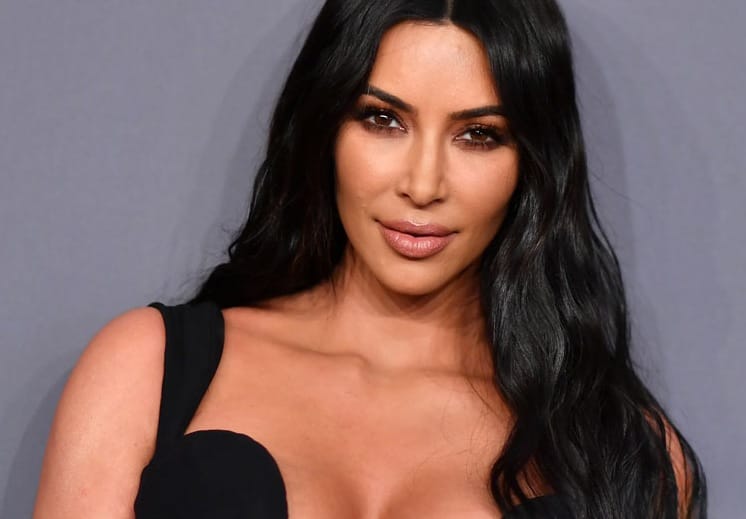 ما هي عمليات التجميل الشائعة بين المشاهير أكثر من غيرها؟ 6 ما هي عمليات التجميل الشائعة بين المشاهير أكثر من غيرها؟ 6
