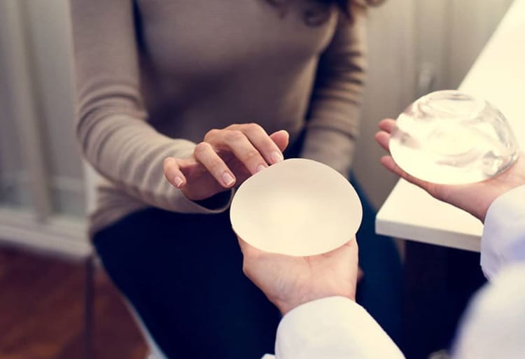 أفضل ماركات غرسات الثدي 2 أفضل ماركات غرسات الثدي 2
