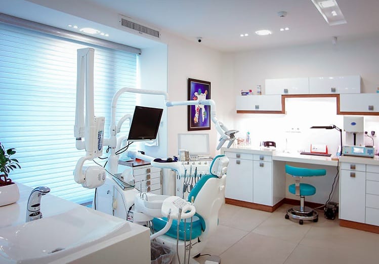 دليل عمليات التجميل قبل الزفاف: اظهري بأفضل مظهر في يومك الكبير 6 دليل عمليات التجميل قبل الزفاف: اظهري بأفضل مظهر في يومك الكبير 6