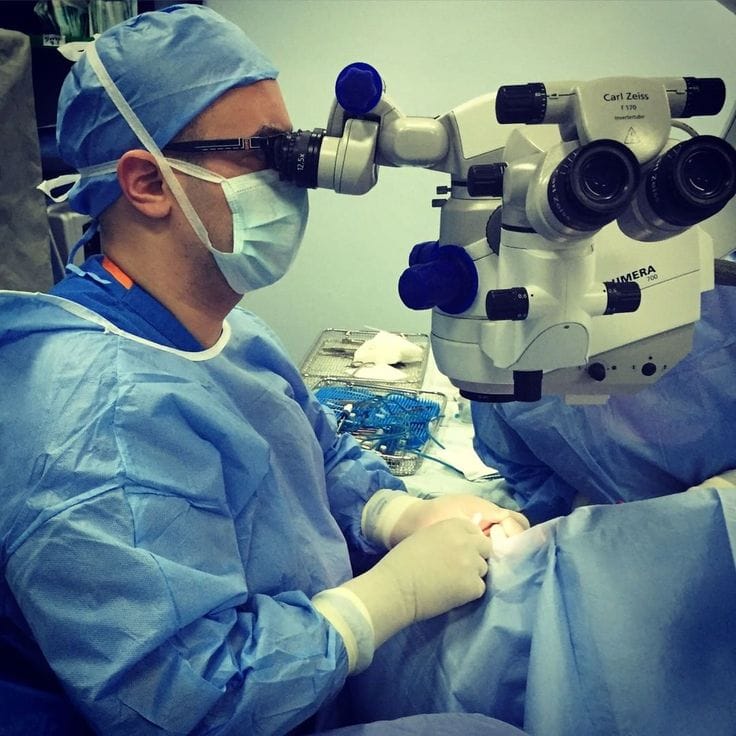 a2b79b4d32cae67411a990ac296bd104 شيراز ليست فقط مدينة الشعر والورد، بل وجهة متكاملة لعلاج العيون بأحدث الأجهزة وبأيدي أطباء متخصصين في طب العيون وجراحة الإبصار.اسمح لنفسك أن ترى جمال شيراز بعينين أكثر صحة وصفاء — احجز موعدك اليوم واستمتع بعلاج احترافي وسياحة طبية لا تُنسى! 👁️🌿 2